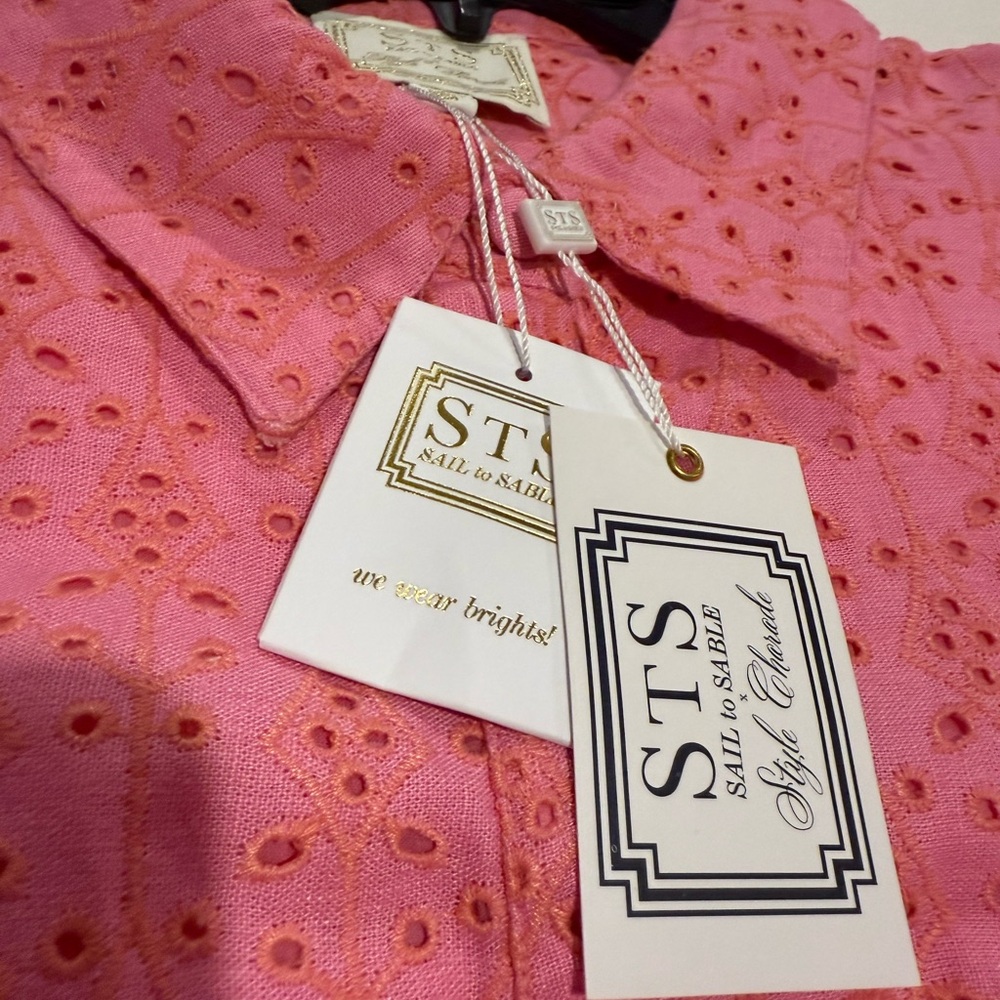 Pink Eyelet Button-Up Dress - Picture 3 of 11